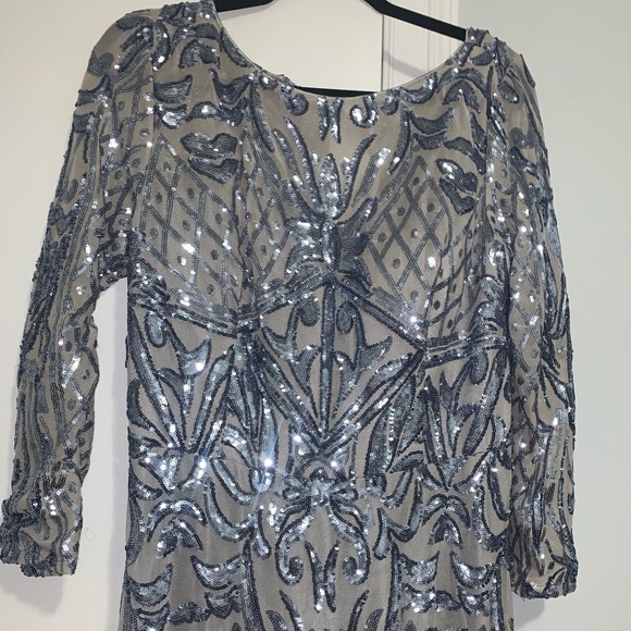 Selling this gorgeous sky blue dress size 18 - Picture 3 of 11